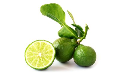 Bergamot meyve beyaz bir arka plan üzerinde kapatın