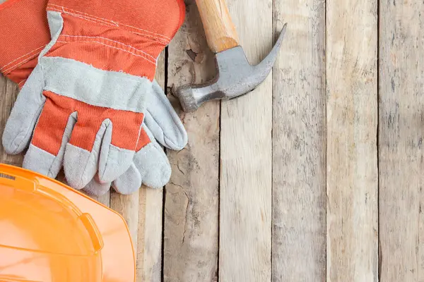 İşçi Bayramı, Amerika Birleşik Devletleri 'nin federal bayramıdır. Onarım ekipmanları ve bir sürü kullanışlı alet. Kullanım ve tasarım için kopyalama alanı olan üst görünüm. İş ve endüstri kavramı.