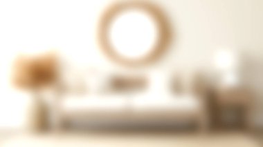 Modern ahşap bir kanepe, dekoratif bir ayna ve zevkli nötr renkler içeren sakin bir oturma odası sahnesi, samimi ve davetkar bir atmosfer yaratıyor..