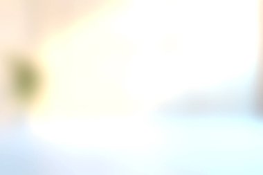 Dikey ahşap paneller ve parlak, davetkar bir alanda yeşil bir bitki barındıran, rahatlama ve dingin estetik için mükemmel bir modern minimalist iç mekan..