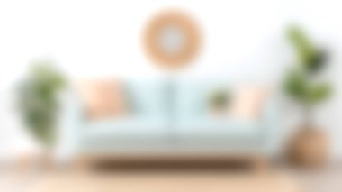 Modern bir kanepe, dekoratif bitkiler ve şık bir ambiyansın olduğu parlak ve davetkar bir oturma odası sahnesi. Rahatlık ve rahatlık tasvir etmek için mükemmel.!