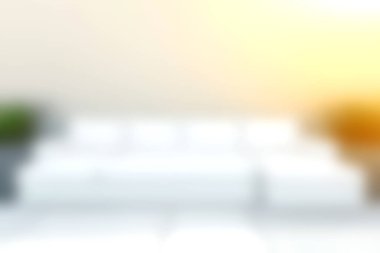 Parlak bir kanepe ve sıcak doğal ışıkla donatılmış şık bir minimalist oturma odası. Sıcak dekor elementleri davetkar atmosferi arttırır, rahatlamak için mükemmeldir..