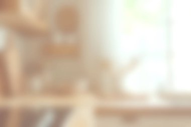 Bu resim doğal ışık, modern dekor ve davetkar sıcaklıkla dolu rahat bir mutfak içini gösteriyor. Mutfak yaratıcılığı ve aile toplantıları için mükemmel..