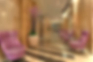 Zarif bir oturma ve sıcak ışıklandırmayla güzel tasarlanmış modern bir koridor şık bir iç mekanda rahatlatıcı bir ortam yaratıyor. İç tasarımı göstermek için ideal.