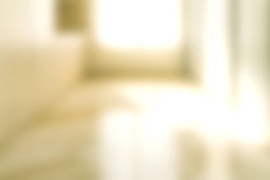 Yumuşak, bulanık bir iç sahne. Sıcak ışıkla dolu. Modern tasarım projeleri ve estetik esinlenimler için ideal sakin bir atmosfer sunuyor..