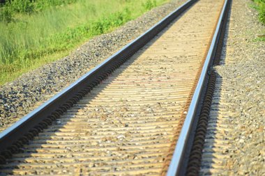 Tren rayları ve demiryolları