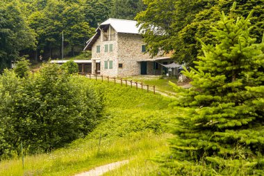 Mondovi 'nin İtalyan Alp Kulübü' nün ilk dağ sığınağı.