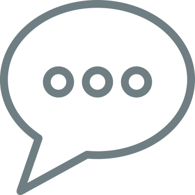 Siyah beyaz yorum simgesi, şeffaf arkaplan ile PNG biçiminde sunulmuştur. Basit ve minimalist tasarım, UI / UX, web uygulamaları, geri bildirim bölümleri veya iletişim görselleri için mükemmel. Çok yönlü dijital kullanım için temiz satırlar