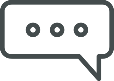 Siyah beyaz yorum simgesi, şeffaf arkaplan ile PNG biçiminde sunulmuştur. Basit ve minimalist tasarım, UI / UX, web uygulamaları, geri bildirim bölümleri veya iletişim görselleri için mükemmel. Çok yönlü dijital kullanım için temiz satırlar