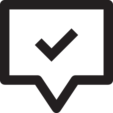 Siyah beyaz yorum simgesi, şeffaf arkaplan ile PNG biçiminde sunulmuştur. Basit ve minimalist tasarım, UI / UX, web uygulamaları, geri bildirim bölümleri veya iletişim görselleri için mükemmel. Çok yönlü dijital kullanım için temiz satırlar