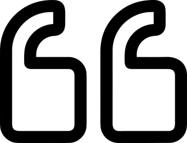 Siyah beyaz yorum simgesi, şeffaf arkaplan ile PNG biçiminde sunulmuştur. Basit ve minimalist tasarım, UI / UX, web uygulamaları, geri bildirim bölümleri veya iletişim görselleri için mükemmel. Çok yönlü dijital kullanım için temiz satırlar