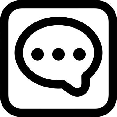 Siyah beyaz yorum simgesi, şeffaf arkaplan ile PNG biçiminde sunulmuştur. Basit ve minimalist tasarım, UI / UX, web uygulamaları, geri bildirim bölümleri veya iletişim görselleri için mükemmel. Çok yönlü dijital kullanım için temiz satırlar