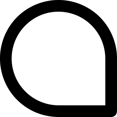 Siyah beyaz yorum simgesi, şeffaf arkaplan ile PNG biçiminde sunulmuştur. Basit ve minimalist tasarım, UI / UX, web uygulamaları, geri bildirim bölümleri veya iletişim görselleri için mükemmel. Çok yönlü dijital kullanım için temiz satırlar