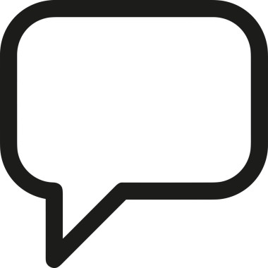 Siyah beyaz yorum simgesi, şeffaf arkaplan ile PNG biçiminde sunulmuştur. Basit ve minimalist tasarım, UI / UX, web uygulamaları, geri bildirim bölümleri veya iletişim görselleri için mükemmel. Çok yönlü dijital kullanım için temiz satırlar