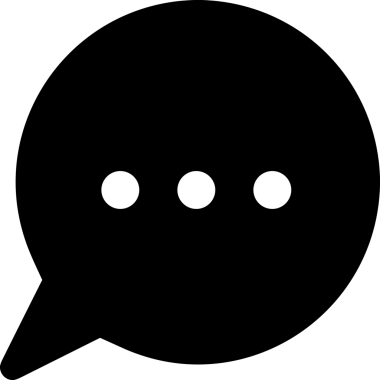 Siyah beyaz yorum simgesi, şeffaf arkaplan ile PNG biçiminde sunulmuştur. Basit ve minimalist tasarım, UI / UX, web uygulamaları, geri bildirim bölümleri veya iletişim görselleri için mükemmel. Çok yönlü dijital kullanım için temiz satırlar