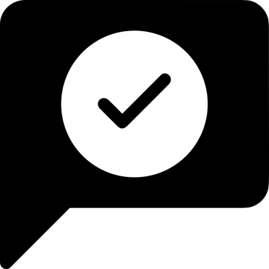 Siyah beyaz yorum simgesi, şeffaf arkaplan ile PNG biçiminde sunulmuştur. Basit ve minimalist tasarım, UI / UX, web uygulamaları, geri bildirim bölümleri veya iletişim görselleri için mükemmel. Çok yönlü dijital kullanım için temiz satırlar