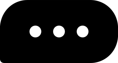 Siyah beyaz yorum simgesi, şeffaf arkaplan ile PNG biçiminde sunulmuştur. Basit ve minimalist tasarım, UI / UX, web uygulamaları, geri bildirim bölümleri veya iletişim görselleri için mükemmel. Çok yönlü dijital kullanım için temiz satırlar