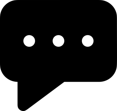 Siyah beyaz yorum simgesi, şeffaf arkaplan ile PNG biçiminde sunulmuştur. Basit ve minimalist tasarım, UI / UX, web uygulamaları, geri bildirim bölümleri veya iletişim görselleri için mükemmel. Çok yönlü dijital kullanım için temiz satırlar