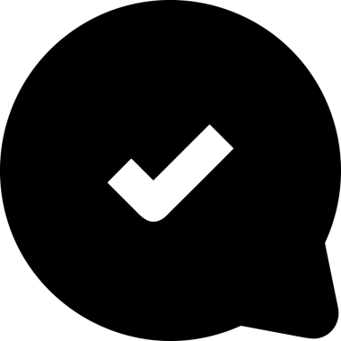Siyah beyaz yorum simgesi, şeffaf arkaplan ile PNG biçiminde sunulmuştur. Basit ve minimalist tasarım, UI / UX, web uygulamaları, geri bildirim bölümleri veya iletişim görselleri için mükemmel. Çok yönlü dijital kullanım için temiz satırlar