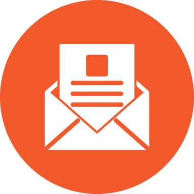 Şeffaf arkaplan ile PNG biçiminde bilgisayar logosu simgesi. Teknoloji markaları, bilişim hizmetleri, web geliştirme veya dijital ürünler için uygun minimalist siyah-beyaz tasarım. Çok yönlü markalaşma ve arayüz kullanımı için temiz ve modern sembol