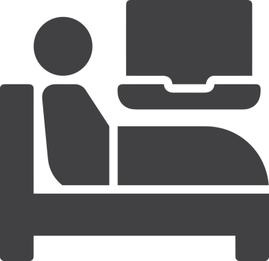 Şeffaf arkaplan ile PNG biçiminde bilgisayar logosu simgesi. Teknoloji markaları, bilişim hizmetleri, web geliştirme veya dijital ürünler için uygun minimalist siyah-beyaz tasarım. Çok yönlü markalaşma ve arayüz kullanımı için temiz ve modern sembol