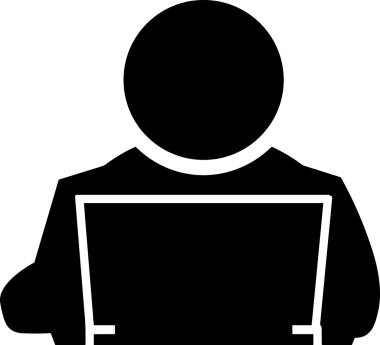 Şeffaf arkaplan ile PNG biçiminde bilgisayar logosu simgesi. Teknoloji markaları, bilişim hizmetleri, web geliştirme veya dijital ürünler için uygun minimalist siyah-beyaz tasarım. Çok yönlü markalaşma ve arayüz kullanımı için temiz ve modern sembol