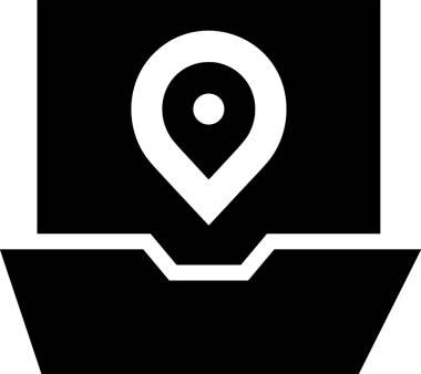 Şeffaf arkaplan ile PNG biçiminde bilgisayar logosu simgesi. Teknoloji markaları, bilişim hizmetleri, web geliştirme veya dijital ürünler için uygun minimalist siyah-beyaz tasarım. Çok yönlü markalaşma ve arayüz kullanımı için temiz ve modern sembol