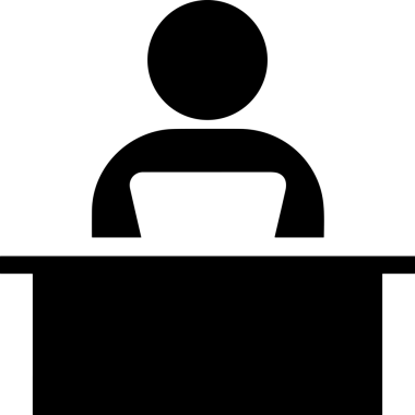 Şeffaf arkaplan ile PNG biçiminde bilgisayar logosu simgesi. Teknoloji markaları, bilişim hizmetleri, web geliştirme veya dijital ürünler için uygun minimalist siyah-beyaz tasarım. Çok yönlü markalaşma ve arayüz kullanımı için temiz ve modern sembol