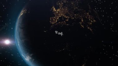 Astronotların dünyadan parlayan aya uçuşu. Dünya ve Ay. Soyut uzay sahnesi. Fantezi.