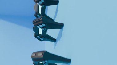 Mavi ortamda ayrıntılı fütüristik oyun alanı dönüşümsüz döngü