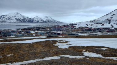 Longyear, Svalbard 'ın manzarası
