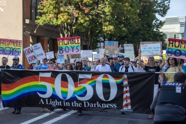 PORTLAND, OR  SEPTEMBER 28, 2025 Demonstrators gathered at the Battleship Oregon Memorial for a peaceful rally and march through downtown Portland opposing the deployment of federal forces.  The protests are sponsored by SEIU Local 503, the ACLU of