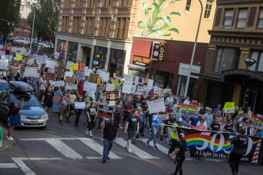 PORTLAND, OR  SEPTEMBER 28, 2025 Demonstrators gathered at the Battleship Oregon Memorial for a peaceful rally and march through downtown Portland opposing the deployment of federal forces.  The protests are sponsored by SEIU Local 503, the ACLU of
