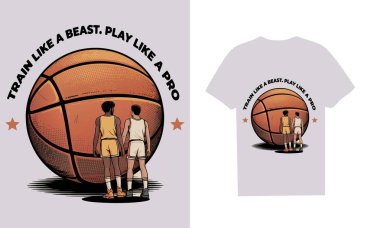 Güçlü basketbol temalı tişörtte iki oyuncu dev bir topun önünde 