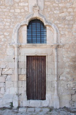 Santa Croce 'un tamamı, XV saniye. Scicli 'ye bakan manastır ve kilise, Ragusa ili, Sicilya, İtalya