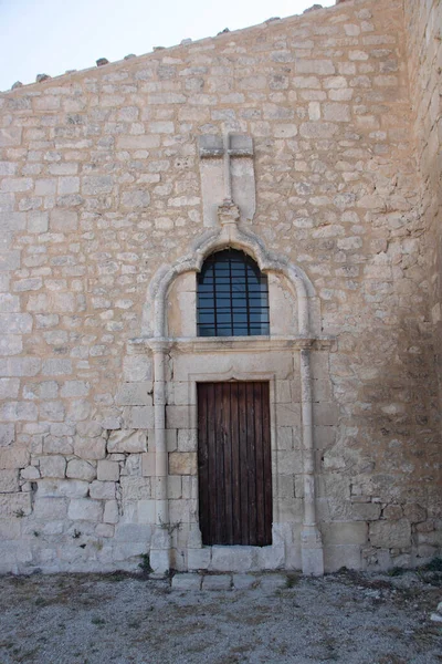 コンプレッソ デッラ サンタ クローチェ15秒 シチリア島ラグーザ州Scicliを見下ろす修道院と教会 イタリア — ストック写真