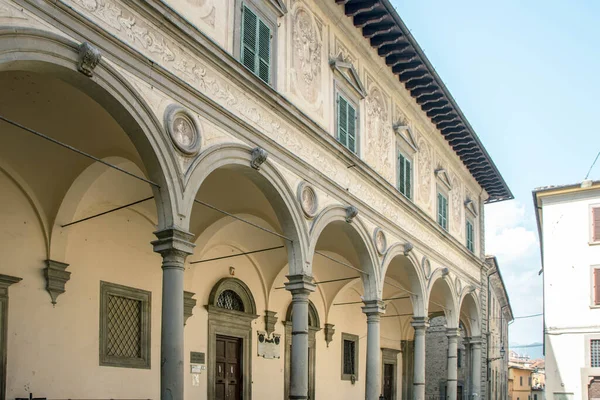 Фасад Бібліотеки Forteguerriana Пістої — стокове фото