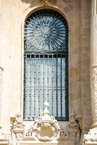 Оболочка Символа Святого Иакова Фасаде Собора Сантьяго Компостела — стоковое фото