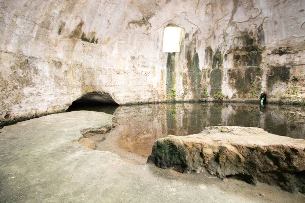 이탈리아 캄파니아 바이아 고고학적 나폴리 바이아 목욕탕에 고대의 움이라고 불리는 — 스톡 사진