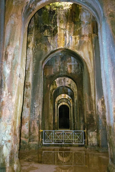 Interior Piscina Mirabilis Catedral Agua Cisterna Más Monumental Agua Potable —  Fotos de Stock