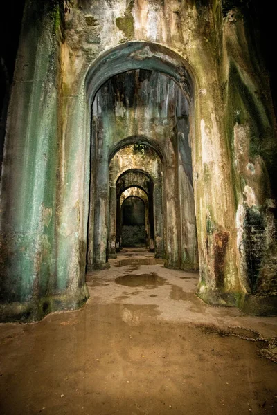 意大利坎帕尼亚Bacoli市的Piscina Mirabilis 水大教堂 是罗马人建造的历史上最巨大的饮用水蓄水池 — 图库照片