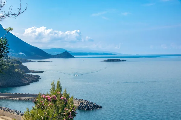 マラテア港と海岸線の風景 バジリカータ州 イタリア — ストック写真