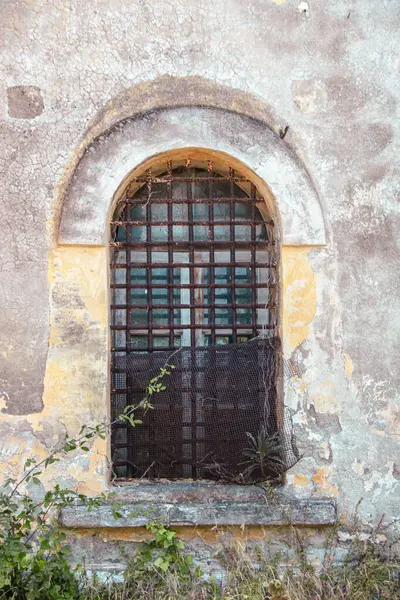 Procida Италия Old Заброшенная Тюрьма Avalos Palace — стоковое фото