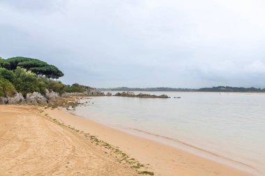 Bikini Sahili ya da Baia de los bikinileri, Santander, Cantabria, İspanya