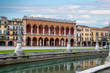 Padua - İtalya - Ekim 2018 Prato della Valle Meydanı