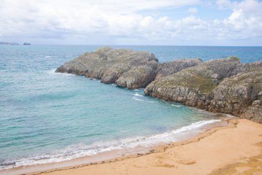 İspanya, Cantabria 'da Costa Quebrada manzarası