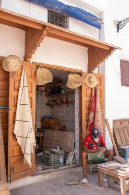 Rabat Fas 'ta, Ağustos 2024' te, Oudaias Kasbah caddesinde.