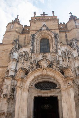 Portekiz, Coimbra 'da 20.09' da, Kutsal Haç Manastırı (Portekizce: Mosteiro da Santa Cruz), aynı zamanda Kutsal Haç Kilisesi olarak da bilinir.,.