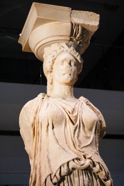 Antik Yunan tanrıçasının heykeli 