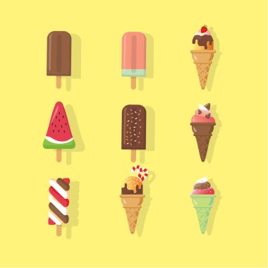 Çeşitli tatlarda dondurma külahları.